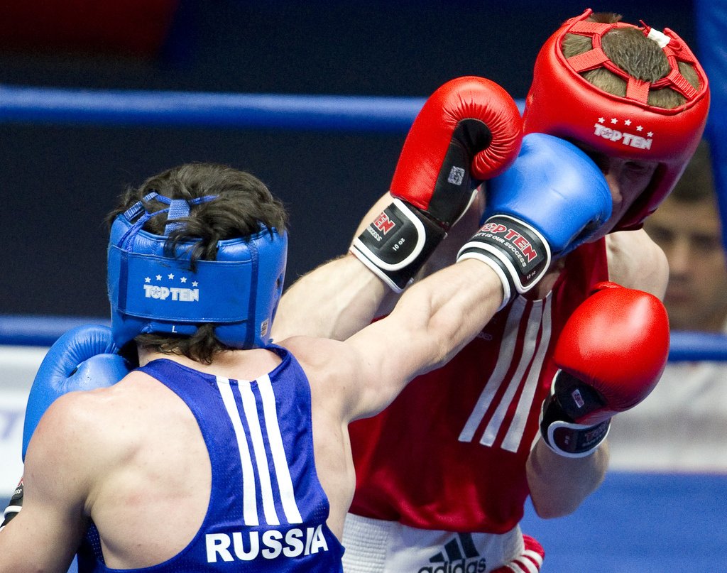 10 российских боксеров вышли в полуфинал чемпионата Европы