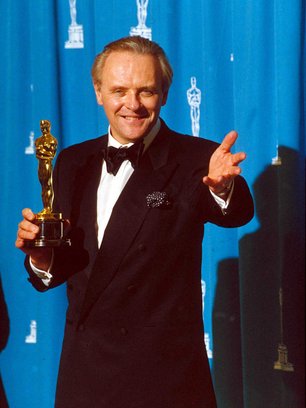 Slide image for gallery: 14849 | Энтони Хопкинс получил свой единственный Оскар в 1992 году за фильм «Молчание ягнят», хотя номинирован на премию актер был шесть раз в жизни. Фото: legion-media.ru