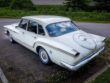 slide image for gallery: 24032 | Plymouth Valiant