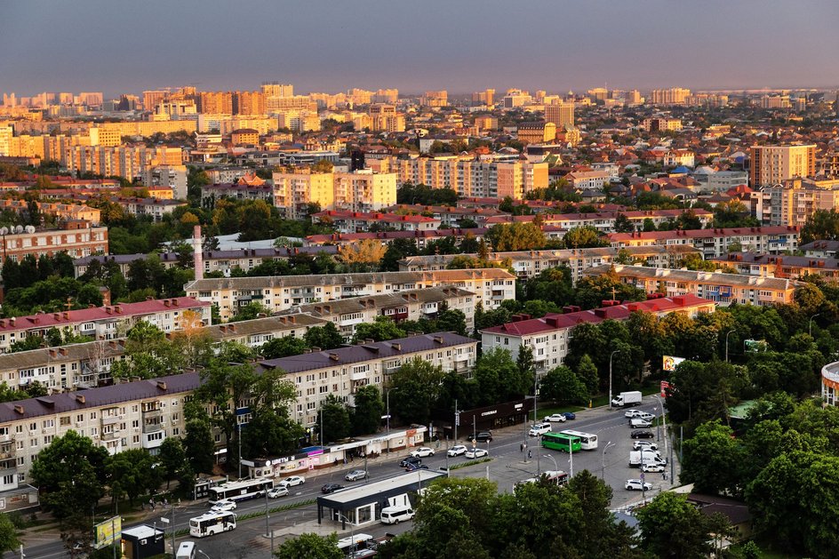 Вид на жилые кварталы города Краснодар Вид на жилые кварталы города Краснодар