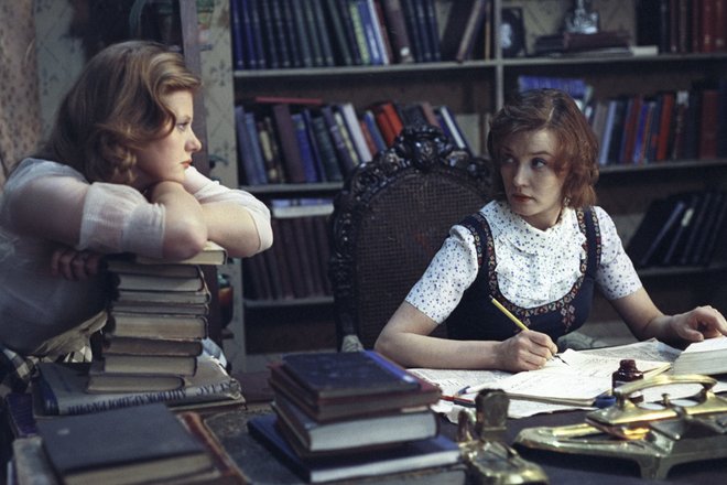 Ирина Муравьева и Вера Алентова в фильме «Москва слезам не верит»