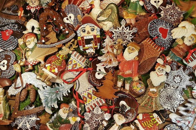 Готовь сани летом: Анна Венге и новогодние игрушки ручной работы