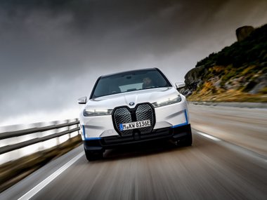 slide image for gallery: 27615 | BMW iX
