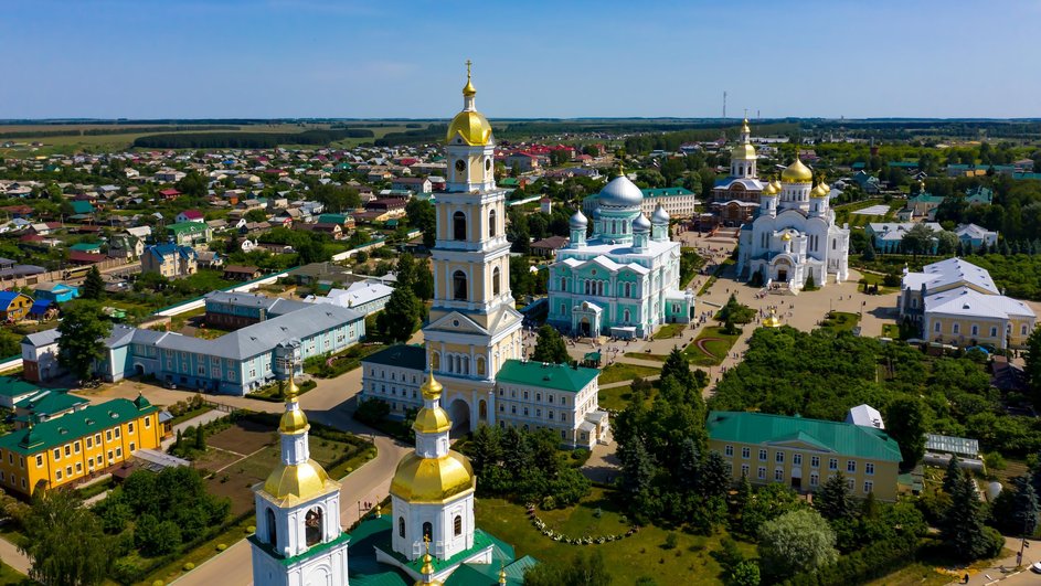 Свято-Троицкий собор в Дивеево. Съемка с беспилотного летательного аппарата