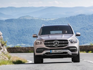 slide image for gallery: 23744 | Mercedes-Benz GLE