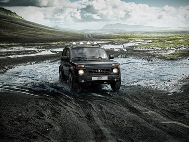 slide image for gallery: 28497 | Lada Niva Bronto