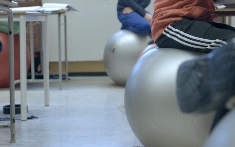 Elever i bevegelse – ball vs. stol