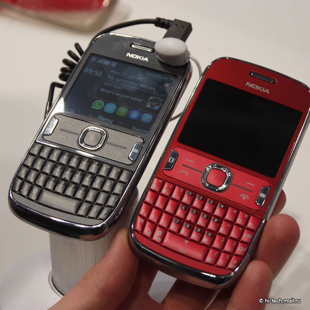 Nokia Asha на MWC2012: очень дешевые телефоны и поддержка 2 SIM карт -  Hi-Tech Mail.ru