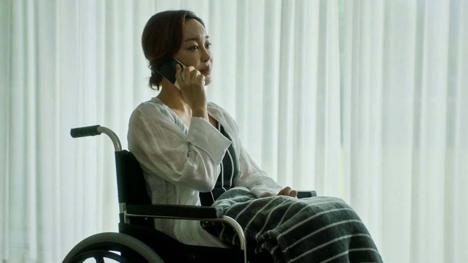 Ким Хе-ын в сериале «Семья по выбору» Ким Хе-ын в сериале «Семья по выбору»