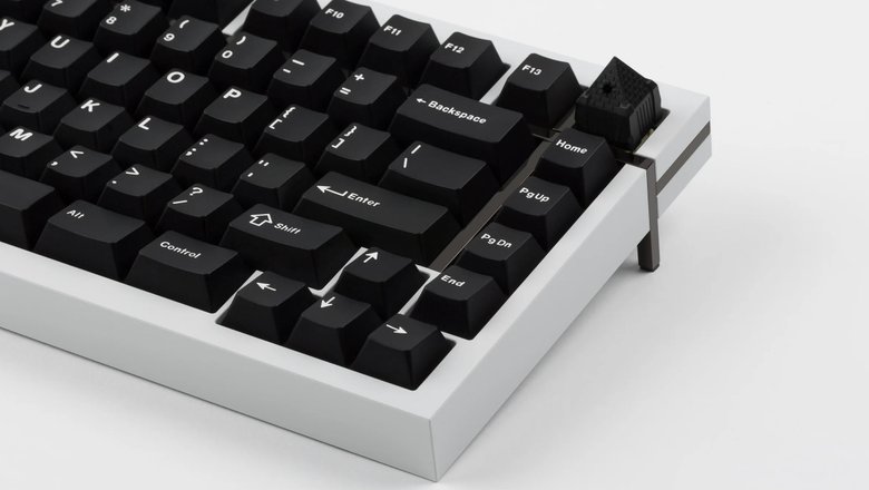 Так выглядит клавиатура с клавишей-пирамидой. Фото: Dbrand