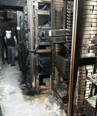 Пожар в центре обработки данных CommCorp (Бразилия) в 2018 году. Фото: twitter / @andradeandrey