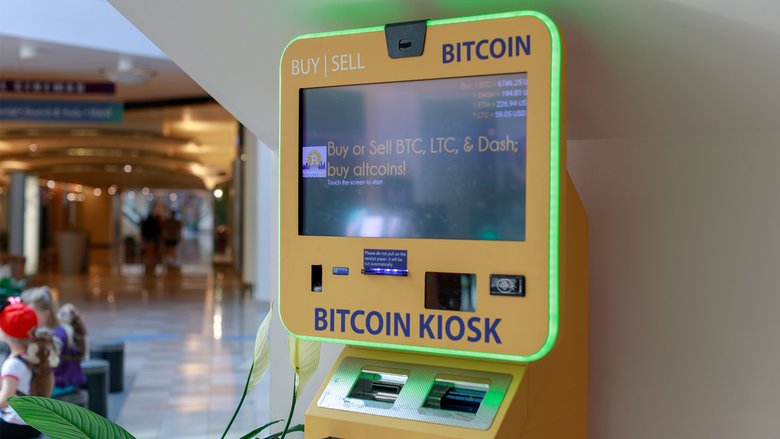 Bitcoin-банкомат в торговом центре Портленда, Орегон, США. Фото: depositphotos
