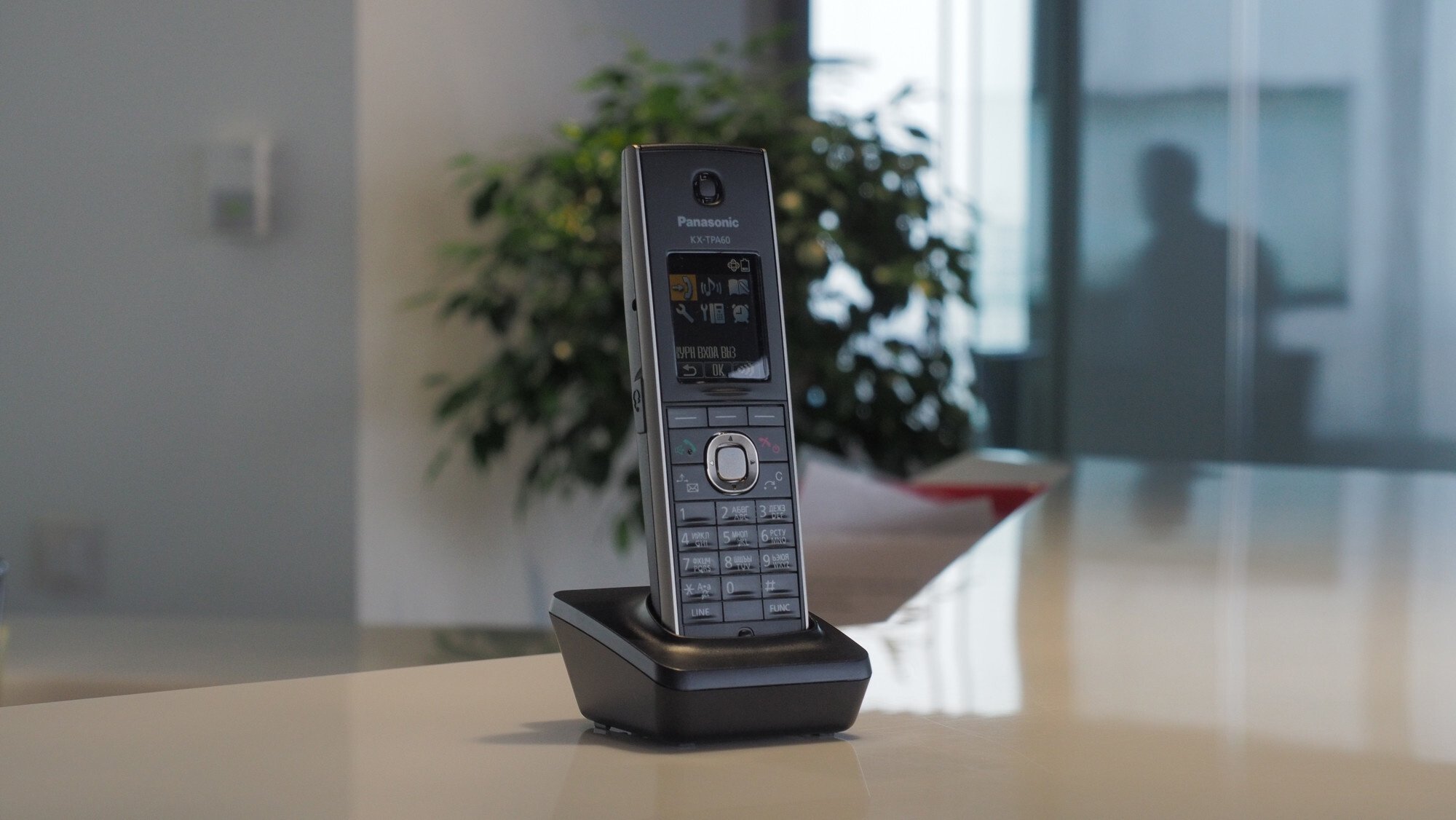 SIP-DECT-телефон KX-TGP600: сэкономьте на переговорах без потери качества -  Hi-Tech Mail.ru