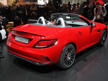 slide image for gallery: 19747 | Mercedes-Benz SLC AMG