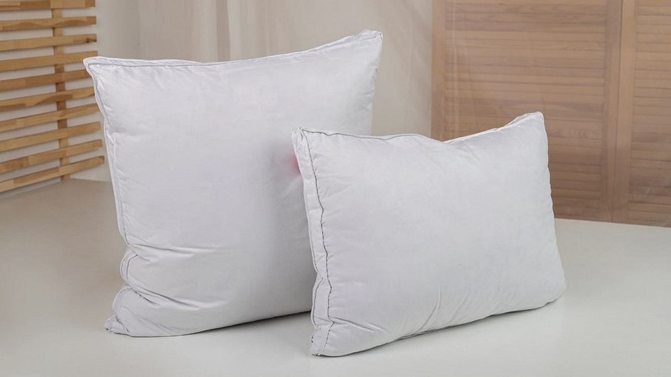 Для поддержания свежести стоит раз в месяц проветривать подушку.