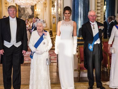 Slide image for gallery: 10608 | Дональд Трамп, Елизавета II, Мелания Трамп, принц Чарльз, герцогиня Камилла