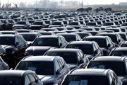 Новые автомобили, в том числе новые электромобили китайского производства компании BYD, замечены на стоянке в порту Зебрюгге