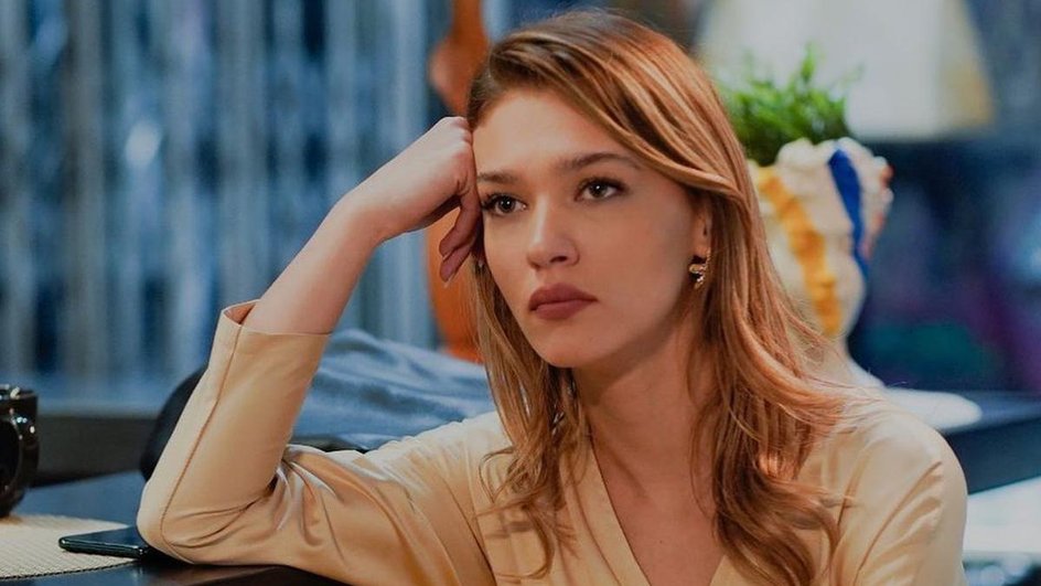 Мелиса Денгель в сериале «Постучись в мою дверь» Мелиса Денгель в сериале «Постучись в мою дверь»