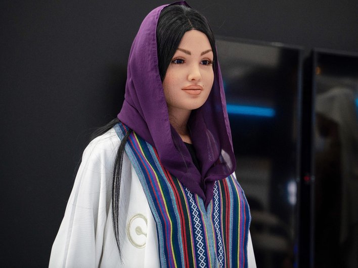 Так выглядит полностью собранный в Саудовской Аравии робот-гуманоид «Сара». Источник: Business Insider
