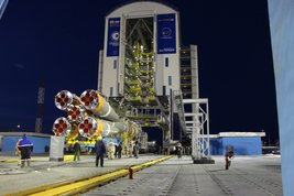 Вывоз «Союз-2.1а» с технического на стартовый комплекс космодрома Восточный. Фото: Roscosmos/facebook