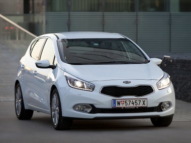 slide image for gallery: 28116 | Kia cee'd