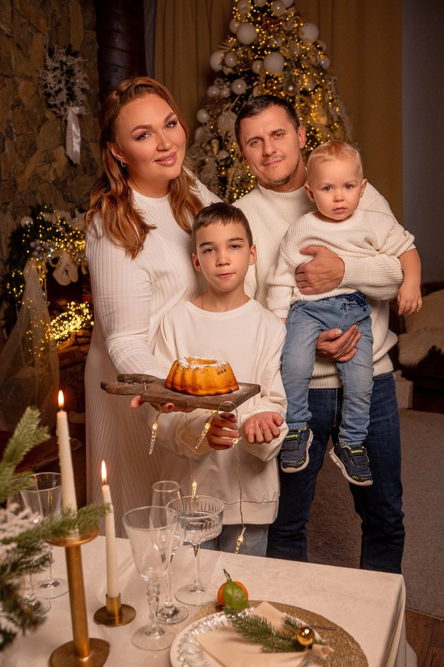 Надежда Ангарская с мужем и детьми Надежда Ангарская с мужем и детьми