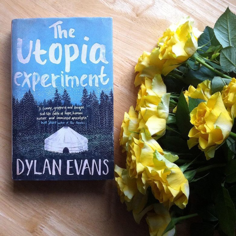 Книга The Utopia Experiment. Фото: thebeautyofbooks.co.uk