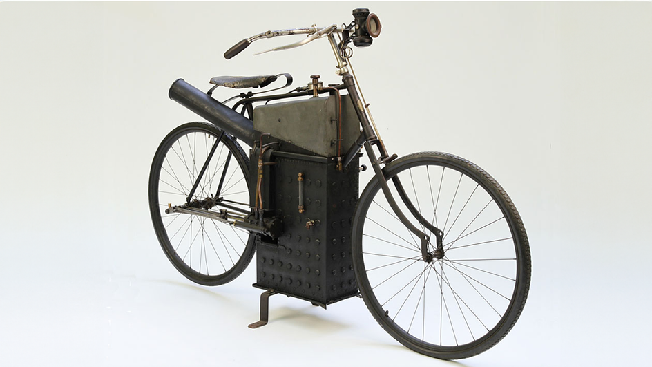 Последняя версия изобретения Роупера, уже на базе велосипеда компании Pope bicycles. В оригинале котел и топка были обшиты деревом, но оно не сохранилось.