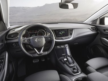 slide image for gallery: 24442 | Opel Grandland X Hybrid4