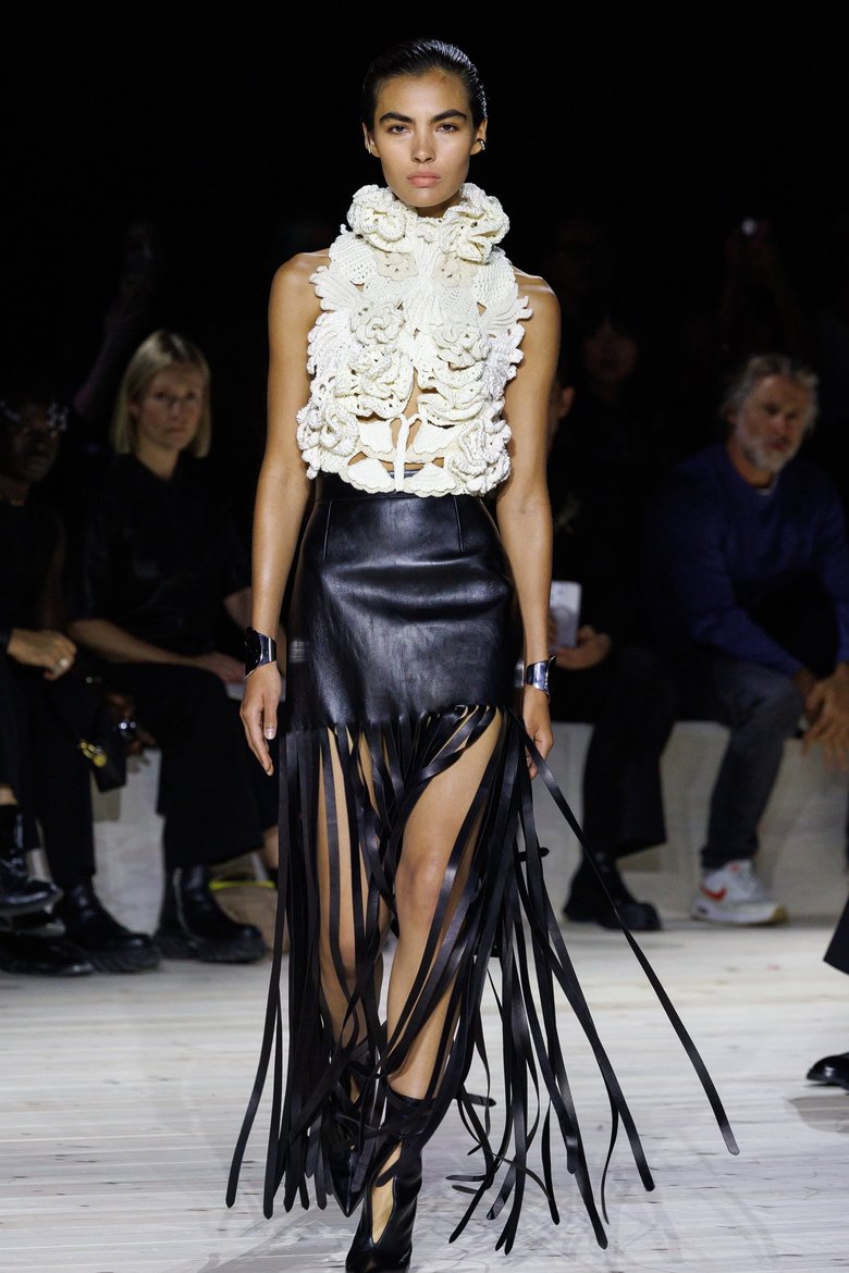 Alexander McQueen, весна-лето 2024 Alexander McQueen, весна-лето 2024