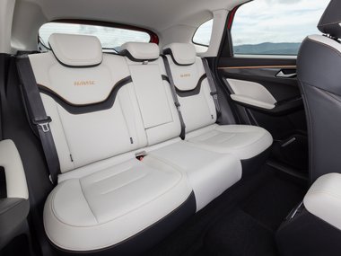 slide image for gallery: 28110 | haval jolion