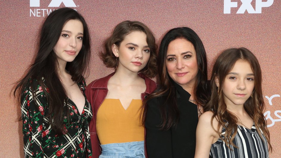 Майки Мэдисон с коллегами по сериалу «Все к лучшему» Майки Мэдисон с коллегами по сериалу «Все к лучшему»